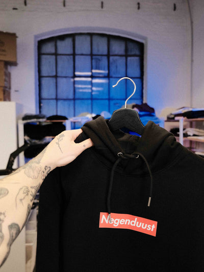 Negenduust is Supreme | premium hoodie