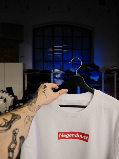 Negenduust is Supreme | premium t-shirt